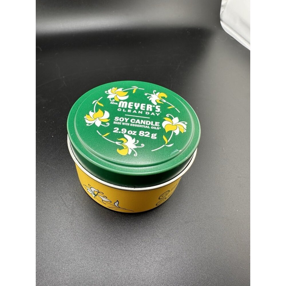 Mrs. Meyers Clean Day Soy Candle Honeysuckle‎ Scent 2.9 oz Tin NEW
